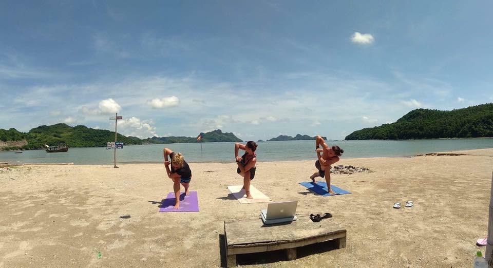 Woodstock Beach Camp Hien Hao Esterno foto